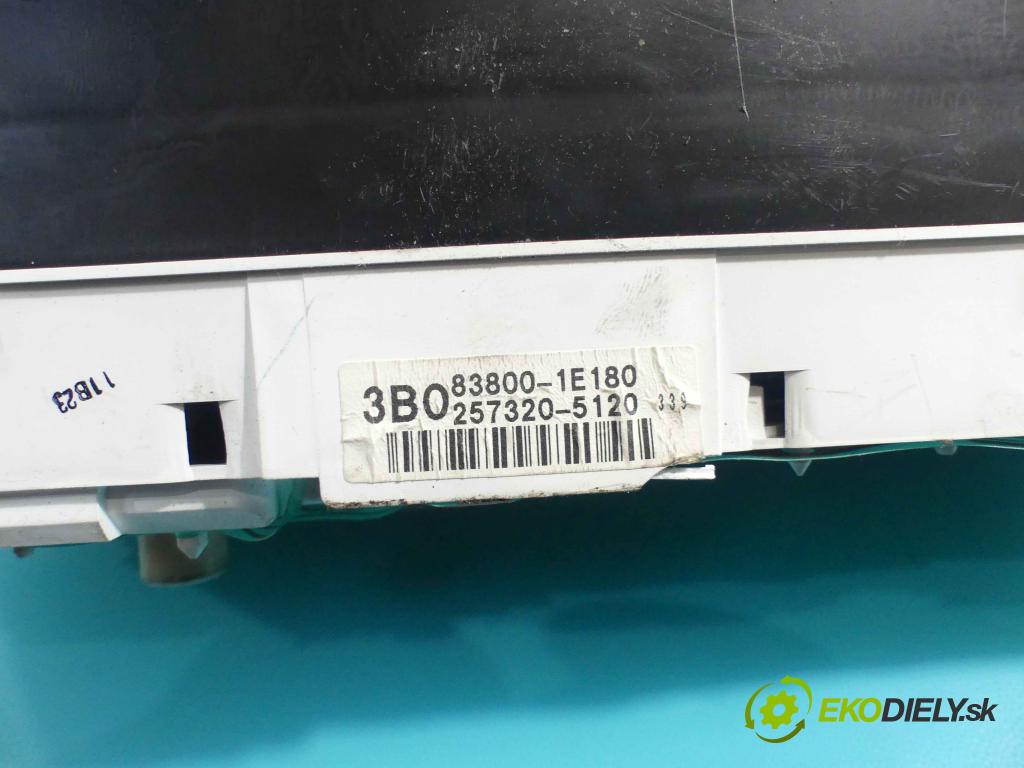 Toyota Corolla E11 1997-2002 1.4 vvti 97KM manual 71 kW 1398 cm3 3- prístrojovka/ budíky 83800-1E180 (Prístrojové dosky, displeje)