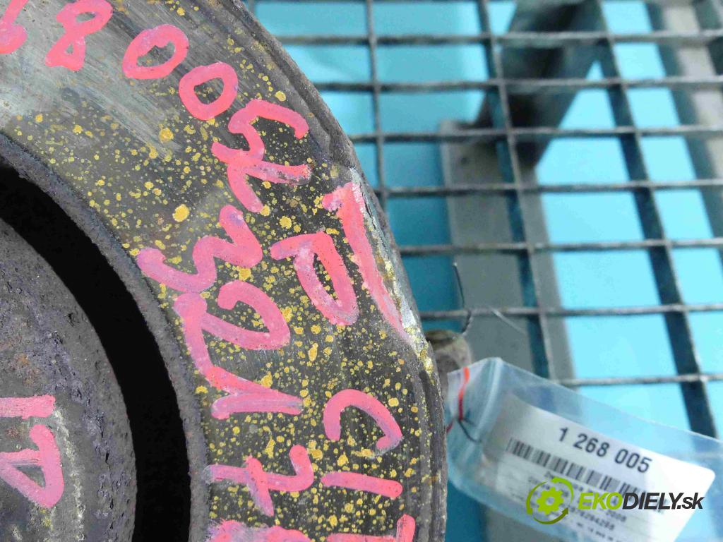 Citroen C5 I 2001-2008 2.0 hdi 109 HP manual 80 kW 1997 cm3 5- náboj ľavé  (Náboje)