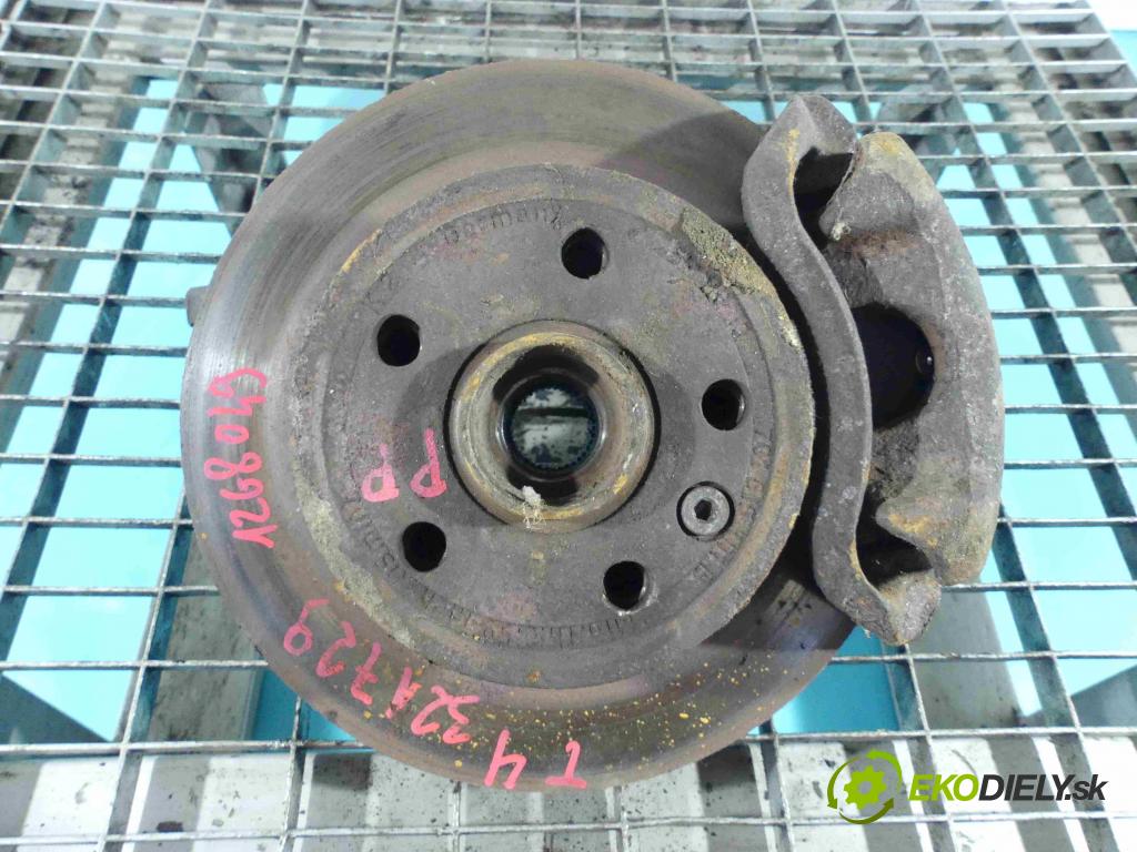 Vw Transporter T4 1990-2003 2.4d 77 HP manual 57 kW 2370 cm3 5- náboj pravé  (Náboje)