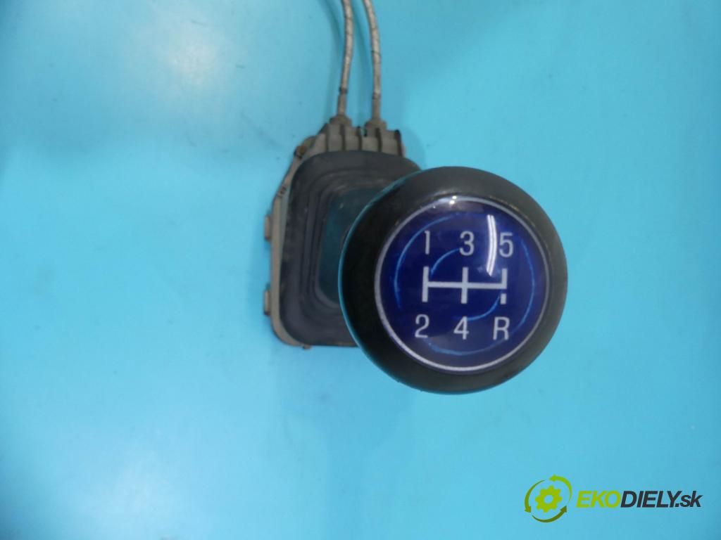 Ford Transit 2000-2006 2.0 tddi 99 HP manual 73 kW 1998 cm3 5- Páka: Změny: stupeň,rýchlosť  (Rýchlostné páky / kulisy)