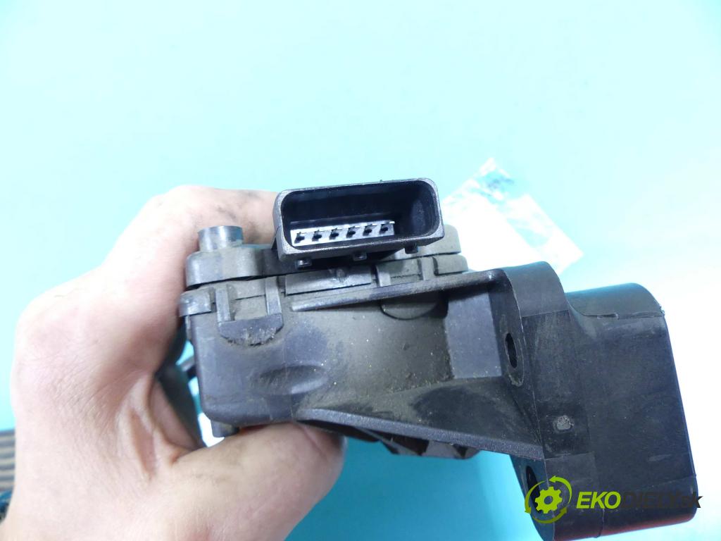 Opel Astra III 2004-2014 1.6 16v 105 HP manual 77 kW 1598 cm3 5- pedále 9158010 (Pedále)