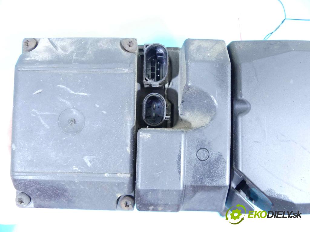 Audi A8 D3 2002-2009 4.0 tdi 275 hp automatic 202 kW 3936 cm3 4- Webasto 4E0815069D (Webasto ohřívače)