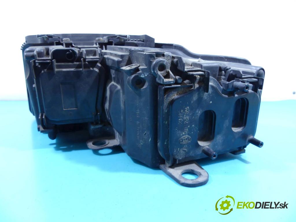 Audi A8 D3 2002-2009 4.0 tdi 275 HP automatic 202 kW 3936 cm3 4- Reflektor: pravý 4E0941030BQ (Pravé)