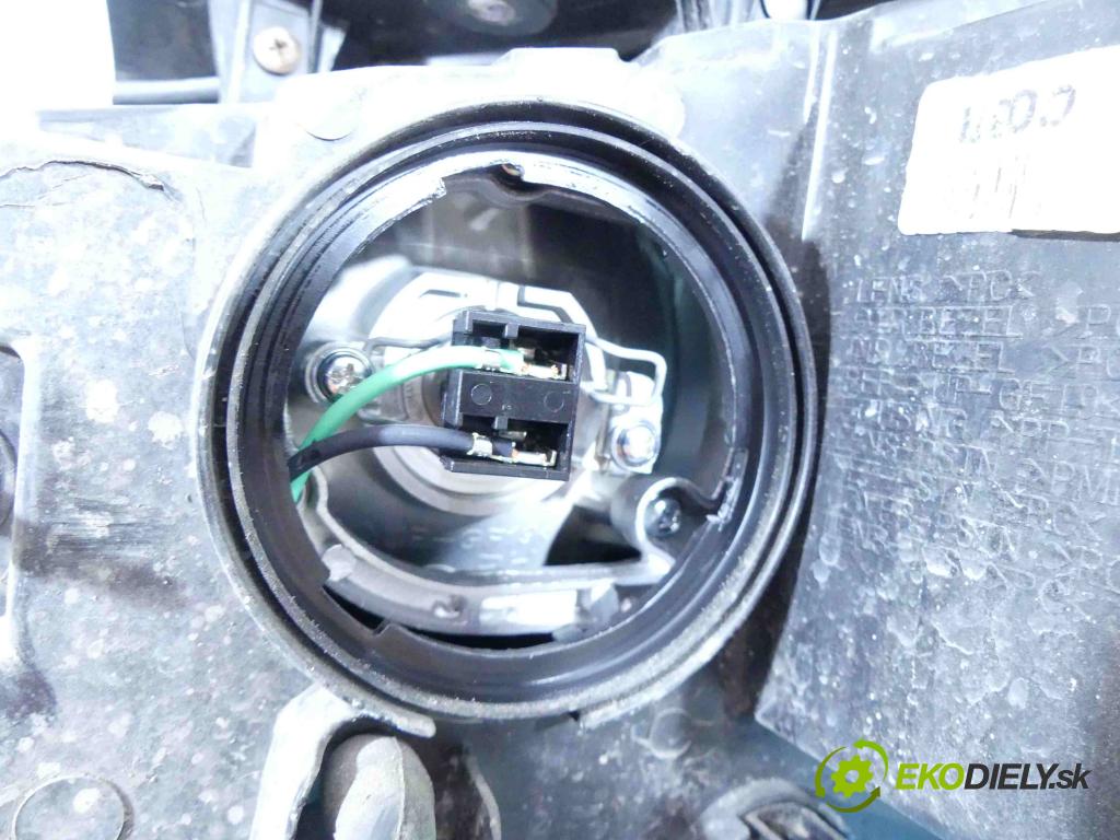 Hyundai Santa Fe II 2006-2012 2.2 crdi 150 HP automatic 110 kW 2188 cm3 5- Reflektor: pravý  (Pravé)