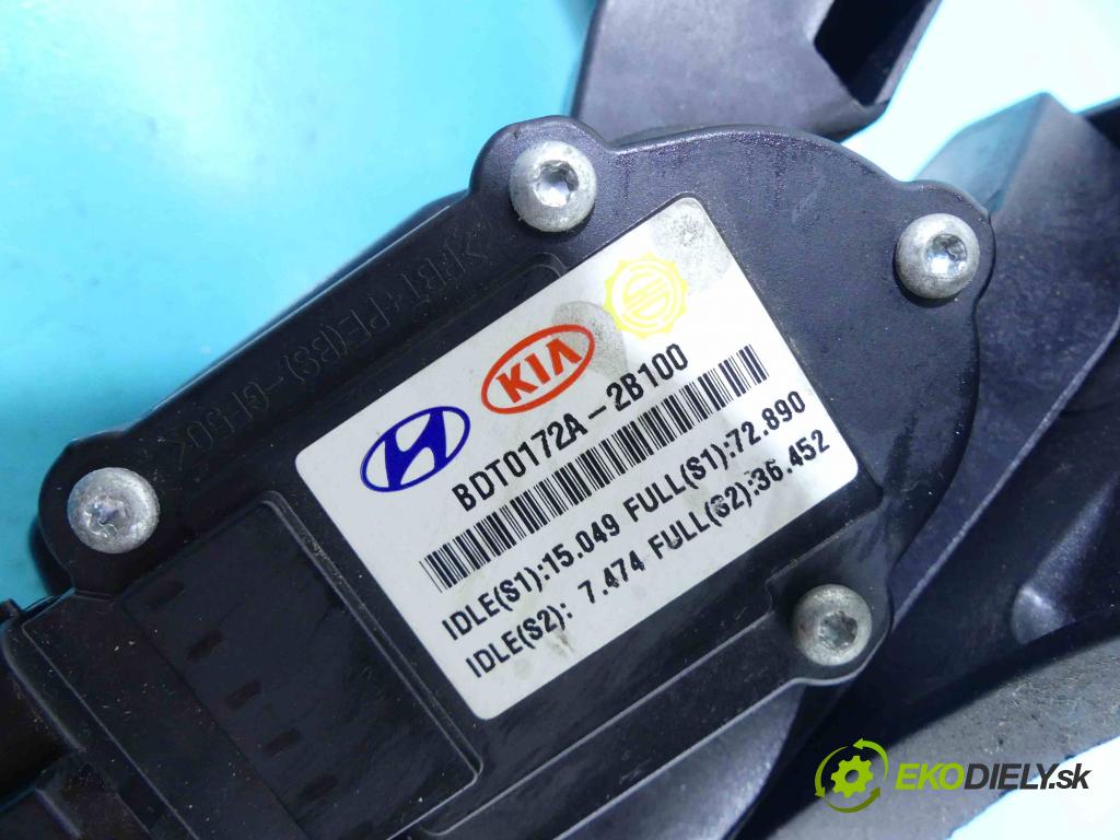 Hyundai Santa Fe II 2006-2012 2.2 crdi 150 HP automatic 110 kW 2188 cm3 5- pedále BDT0172A-2B100 (Pedále)
