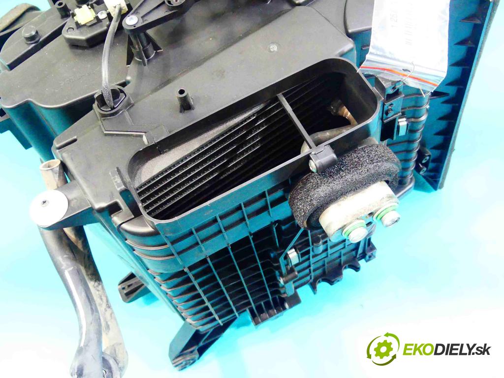 Hyundai Santa Fe II 2006-2012 2.2 crdi 150 HP automatic 110 kW 2188 cm3 5- radiator  (Radiátory kúrenia)