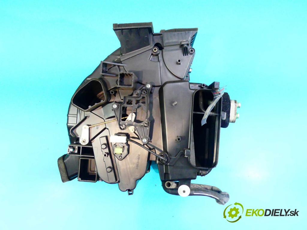 Hyundai Santa Fe II 2006-2012 2.2 crdi 150 HP automatic 110 kW 2188 cm3 5- radiator  (Radiátory kúrenia)