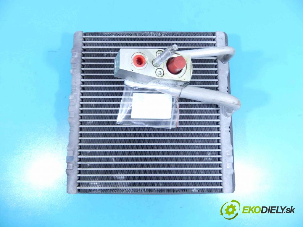 Opel Zafira C 2012-2019 Tourer 2.0 cdti 170 hp automatic 125 kW 1956 cm3 5- radiátor  (Radiátory topení)