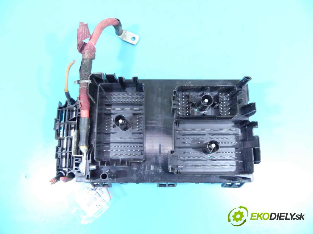 Opel Zafira C 2012-2019 Tourer 2.0 cdti 170 hp automatic 125 kW 1956 cm3 5- skříňka pojistková 13449212 (Pojistkové skříňky)