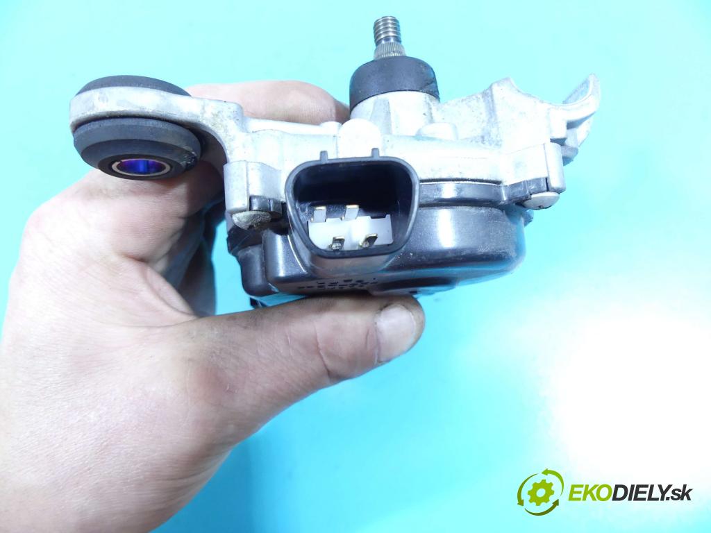 Nissan Qashqai II J11 2013-2021 1.2 T 116 HP manual 85 kW 1197 cm3 5- motor stieračov predné
