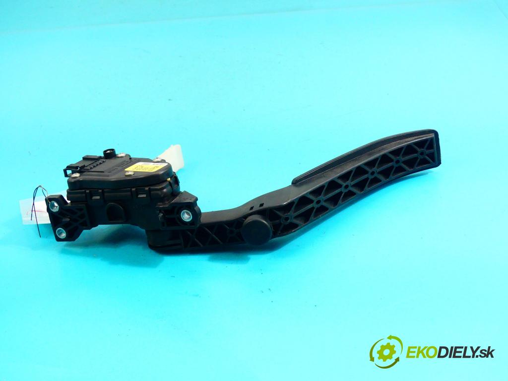 Audi Q7 2005-2015 3.0 tdi V6 232KM automatic 171 kW 2967 cm3 5- pedále 7L0723507B (Pedále)