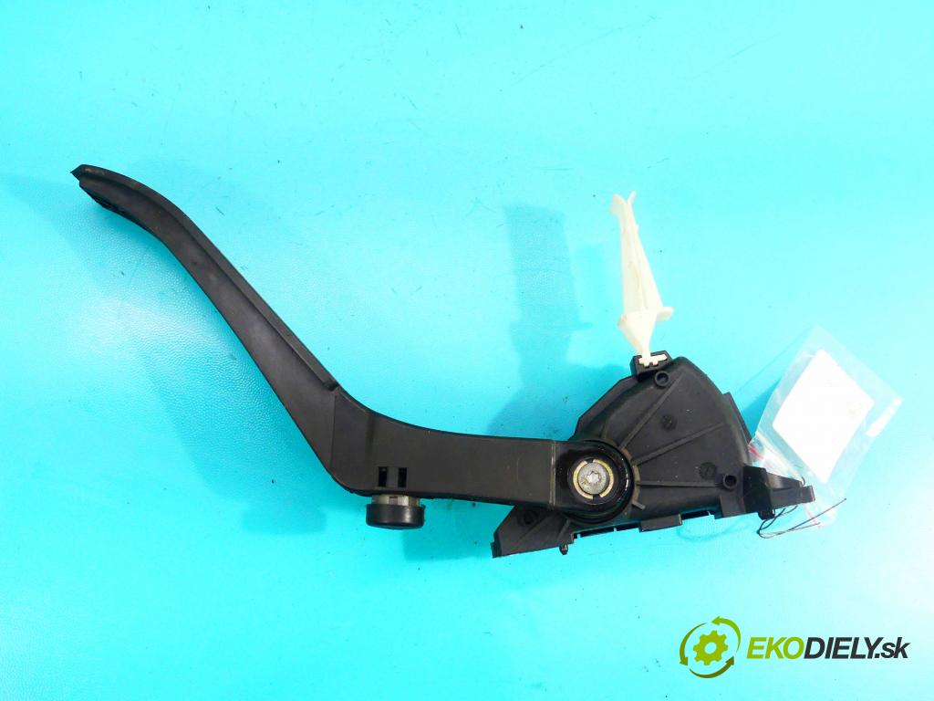 Audi Q7 2005-2015 3.0 tdi V6 232KM automatic 171 kW 2967 cm3 5- pedále 7L0723507B (Pedále)