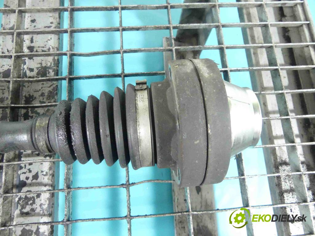 Audi Q7 2005-2015 3.0 tdi V6 232KM automatic 171 kW 2967 cm3 5- poloos ľavé  (Poloosy)