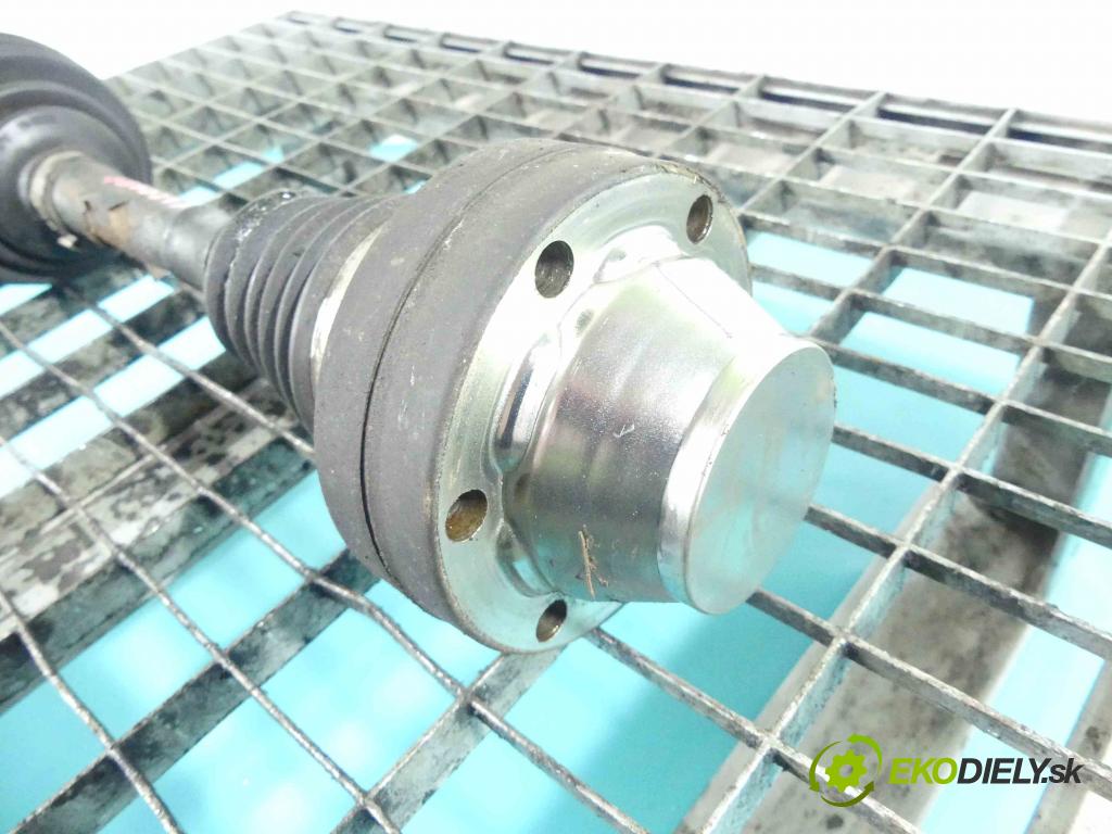 Audi Q7 2005-2015 3.0 tdi V6 232KM automatic 171 kW 2967 cm3 5- poloos ľavé  (Poloosy)