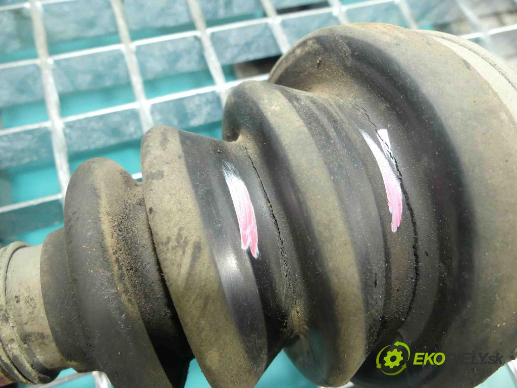 Toyota Avensis II T25 2003-2008 2.2 D-CAT 177 HP manual 130 kW 2231 cm3 5- poloos ľavé  (Poloosy)