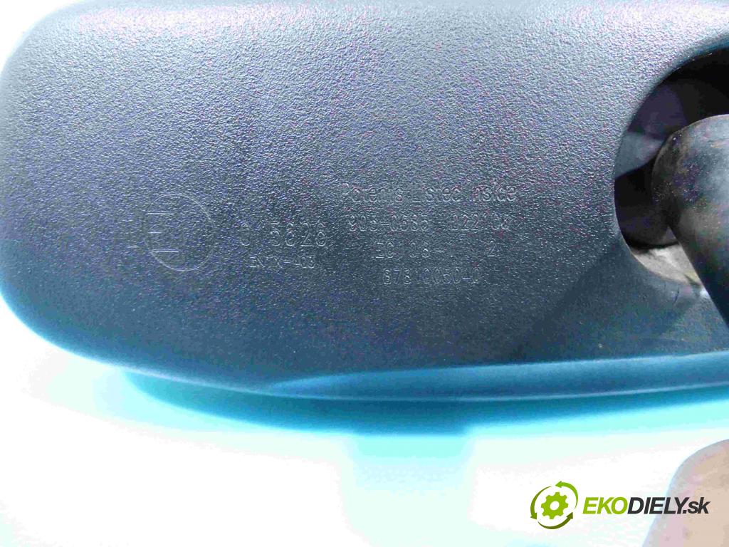 Toyota Avensis II T25 2003-2008 2.2 D-CAT 177 hp manual 130 kW 2231 cm3 5- zpětné zrcátko vnitřní  (Světla vnitřní)