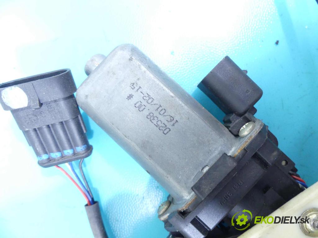 Lancia Lybra 1,8.0 16v 131 hp manual 96 kW 1747 cm3 5- mechanismus stahování zadní levý