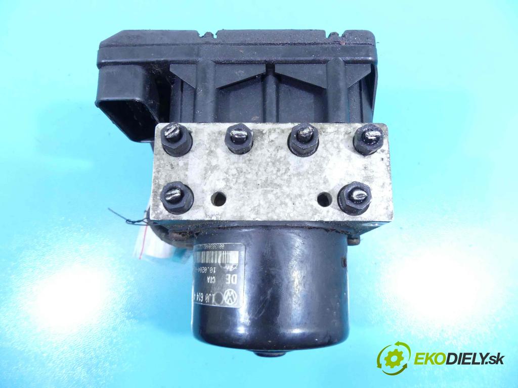 Vw Bora 1.9 tdi 116 HP manual 85 kW 1896 cm3 5- čerpadlo abs 1J0614417A (Pumpy ABS)