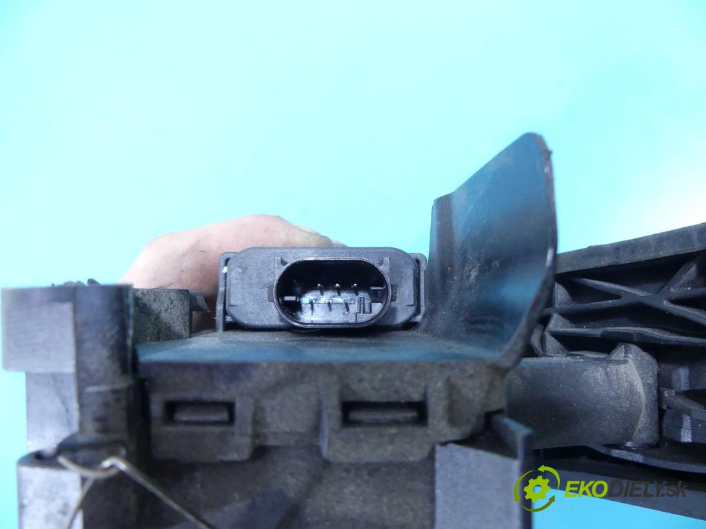 Bmw 3 F30 2011-2018 2.0d 116 HP manual 85 kW 1995 cm3 4- pedále 6789529 (Pedále)