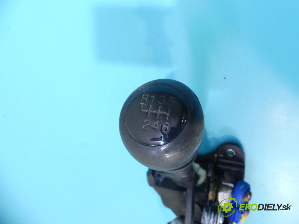 Fiat Doblo II 2010- 2.0 jtd 135 HP manual 99 kW 1956 cm3 5- Páka: Změny: stupeň,rýchlosť 553468290E (Rýchlostné páky / kulisy)