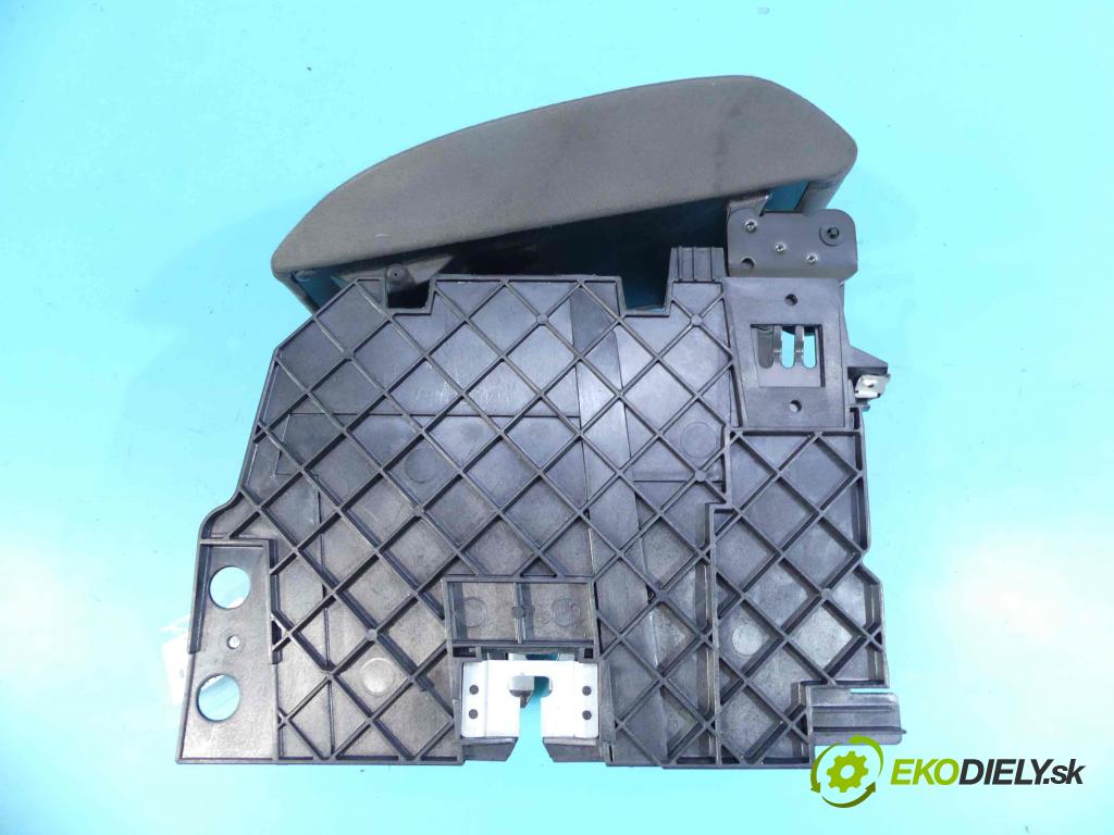 Vw Touran I 2003-2015 1.9 tdi 90 HP manual 66 kW 1896 cm3 5- operadlo 1T0857669 (Lakťové opierky)