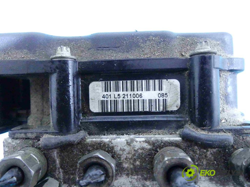Peugeot 307 2.0 hdi 90 HP manual 66 kW 1997 cm3 5- čerpadlo abs 0265800390 (Pumpy ABS)