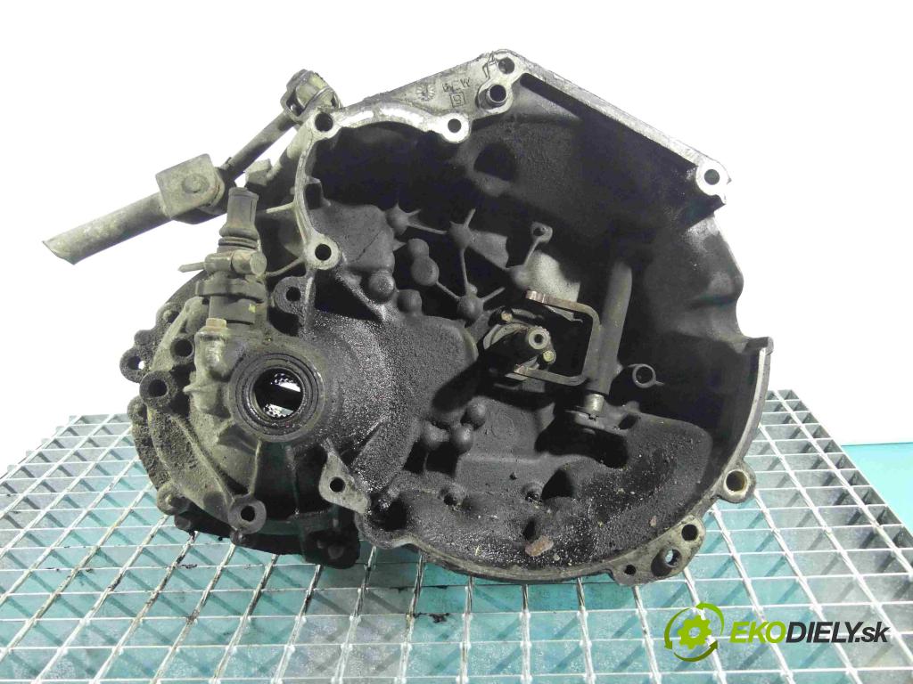 Peugeot 306 1.4 75 HP manual 55 kW 1361 cm3 5- prevodovka stupeň,rýchlosť manual 2CB61