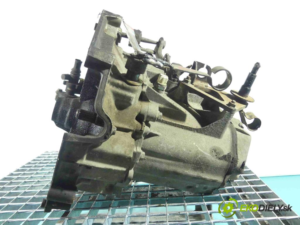 Peugeot 306 1.4 75 HP manual 55 kW 1361 cm3 5- prevodovka stupeň,rýchlosť manual 2CB61