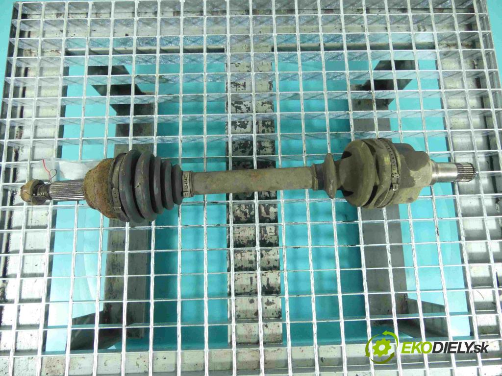 Ford Mondeo Mk3 2000-2007 1.8 16v 125 HP manual 92 kW 1798 cm3 4- poloos ľavé  (Poloosy)