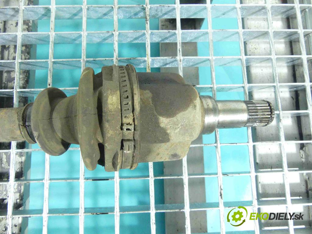 Ford Mondeo Mk3 2000-2007 1.8 16v 125 HP manual 92 kW 1798 cm3 4- poloos ľavé  (Poloosy)