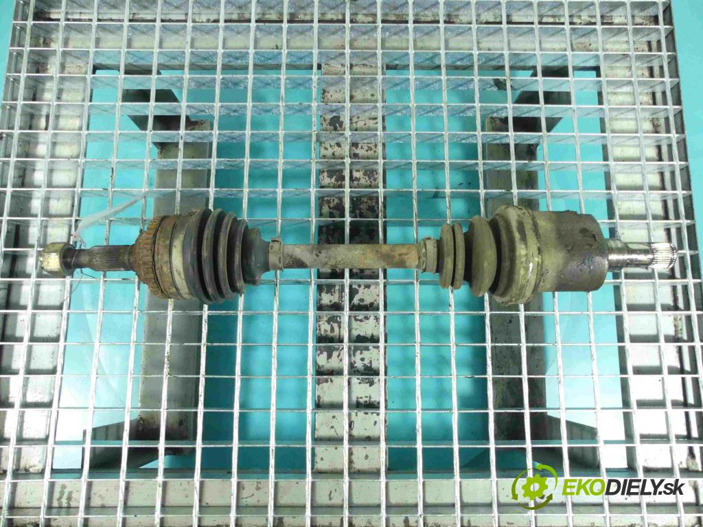 Chevrolet Lacetti 1.8 16v 121KM manual 89 kW 1796 cm3 5- poloos ľavé  (Poloosy)