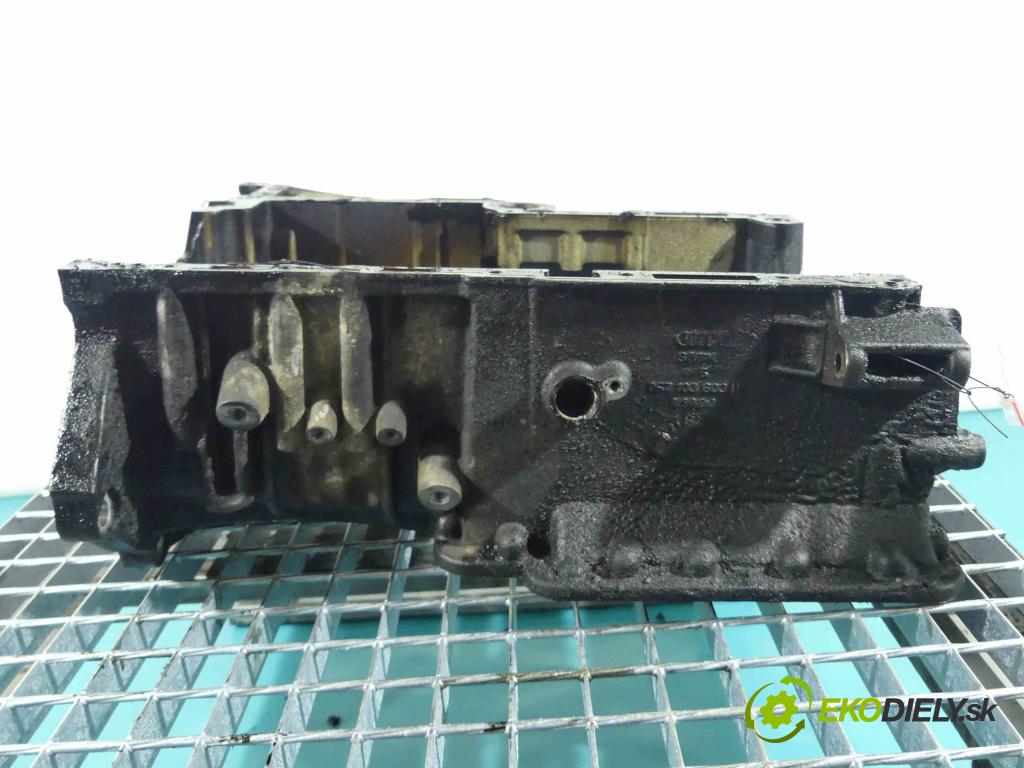 Audi A8 D3 2002-2009 4.0 tdi 275 HP automatic 202 kW 3936 cm3 4- vaňa olejová 057103603N (Olejové vane)