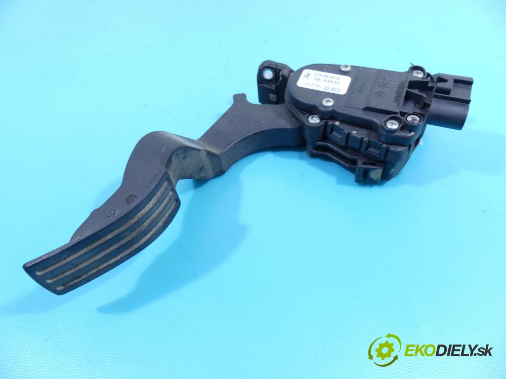 Ford Fiesta Mk6 2002-2008 1.4 tdci 68 HP manual 50 kW 1399 cm3 5- pedále 2S61-9F836-AA (Pedále)