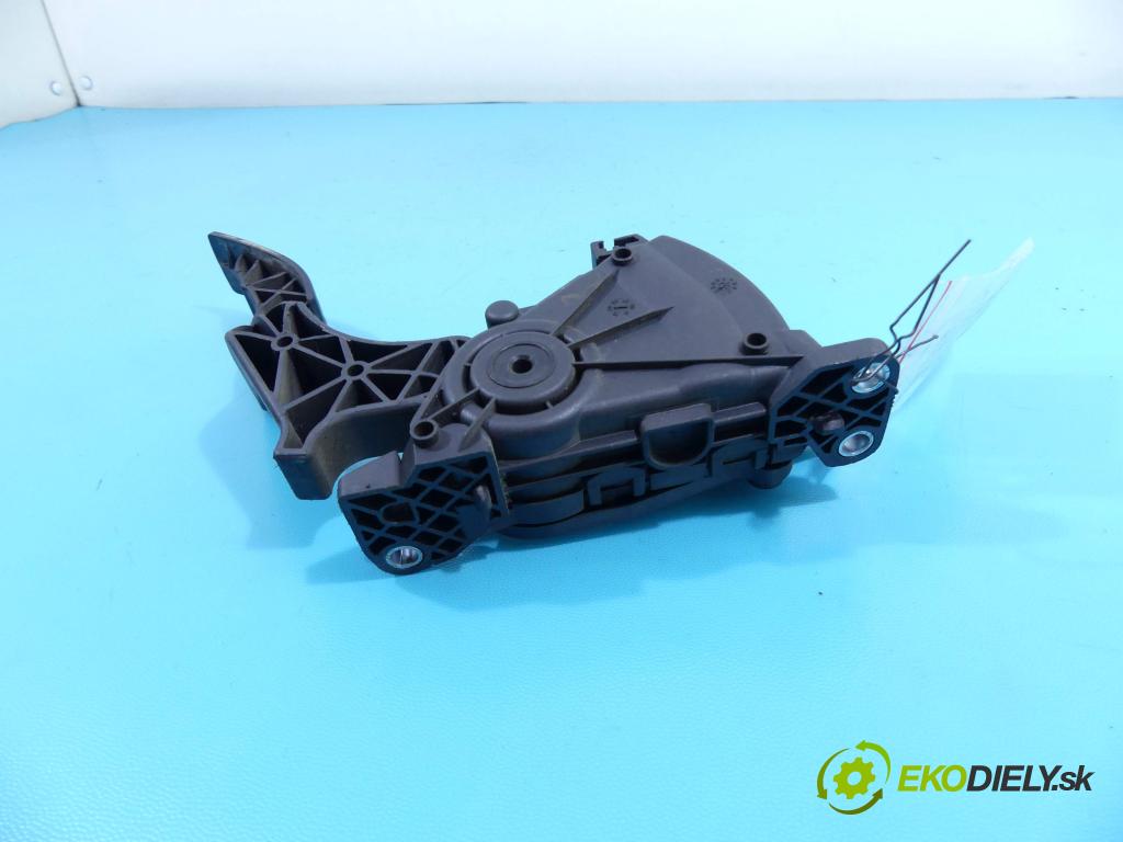 Ford Fiesta Mk6 2002-2008 1.4 tdci 68 HP manual 50 kW 1399 cm3 5- pedále 2S61-9F836-AA (Pedále)