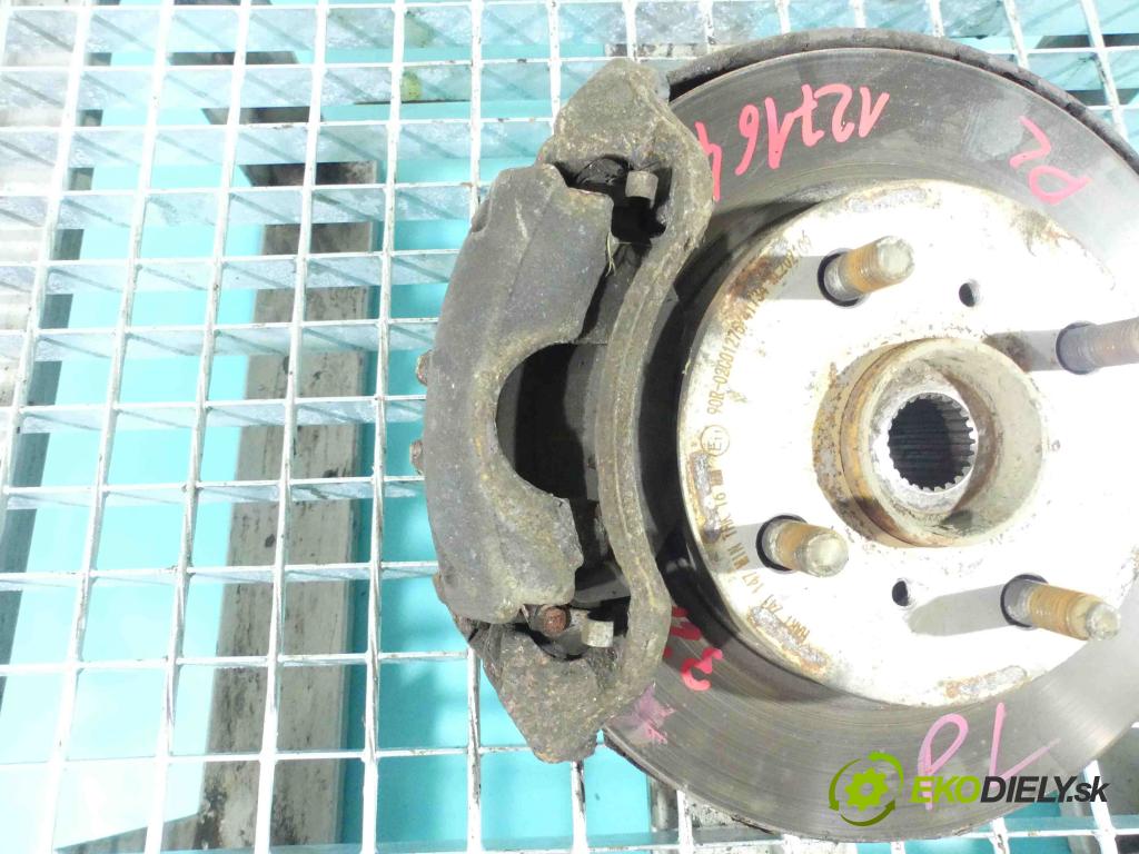 Toyota Yaris I 1999-2005 1.0 vvti 65 HP manual 48 kW 998 cm3 3- brzdič predné ľavý (Ostatné)