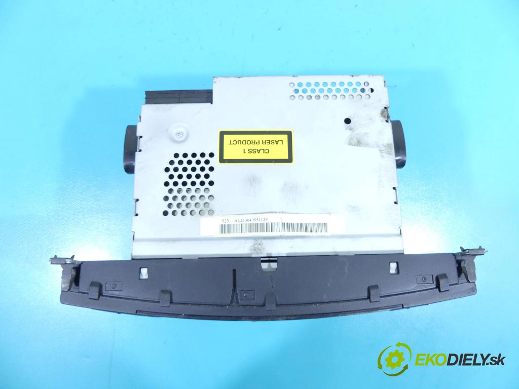 Mercedes C W203 2000-2007 1.8 16v 143 HP manual 105 kW 1796 cm3 3- Radio originál A2038273842