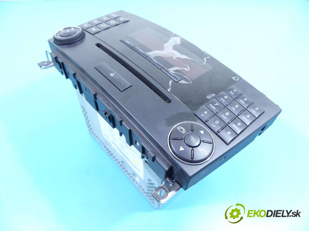 Mercedes C W203 2000-2007 1.8 16v 143 HP manual 105 kW 1796 cm3 3- Radio originál A2038273842