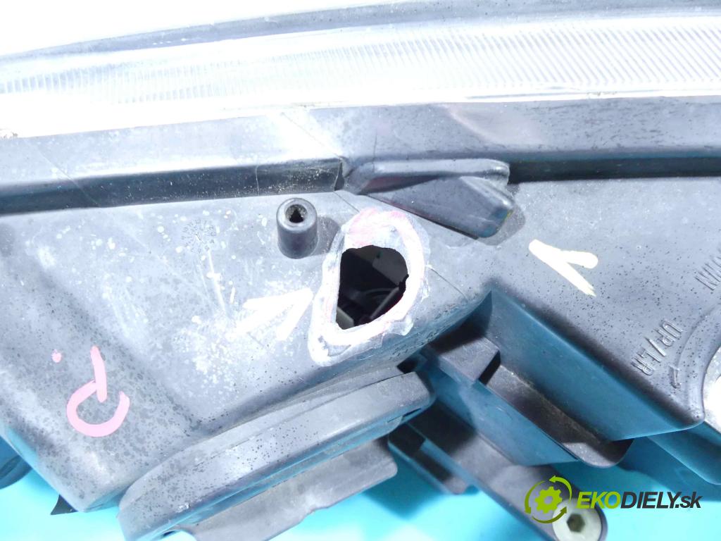 Opel Astra IV 2009-2015 1.6 cdti 110 HP manual 81 kW 1598 cm3 5- Reflektor: pravý 13371596 (Pravé)