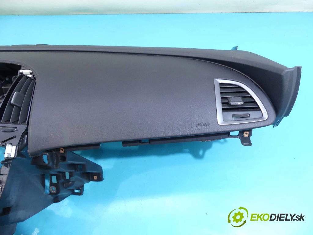 Opel Astra IV 2009-2015 1.6 cdti 110 HP manual 81 kW 1598 cm3 5- kokpit,pristrojová doska rozdeľovacia