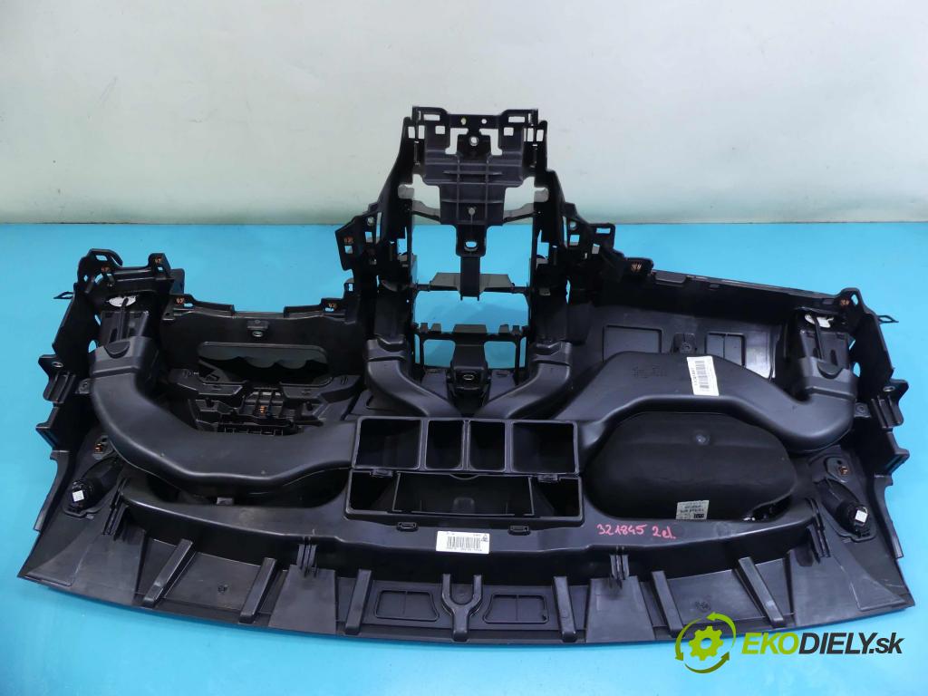 Opel Astra IV 2009-2015 1.6 cdti 110 HP manual 81 kW 1598 cm3 5- kokpit,pristrojová doska rozdeľovacia
