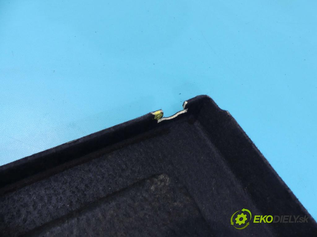 Kia Venga 1.4 16v (G4FA) 90 HP manual 66,2 kW 1396 cm3 5- zadná 85910-1P000 (Pláta zadné)