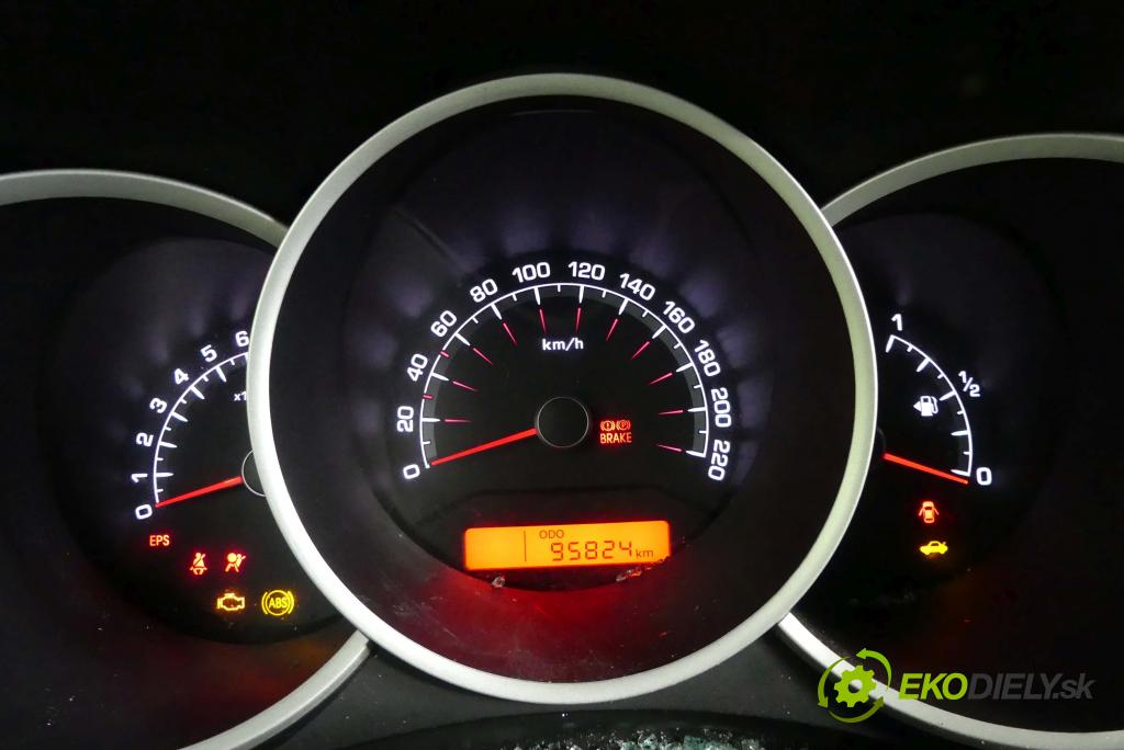 Kia Venga 1.4 16v 90 HP manual 66,2 kW 1396 cm3 5- prístrojovka/ budíky 940031P000 (Prístrojové dosky, displeje)