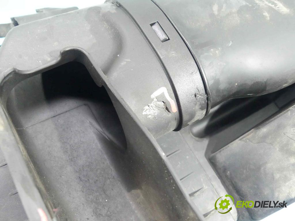 Kia Venga 1.4 16v 90 HP manual 66,2 kW 1396 cm3 5- obal filtra vzduchu 28112-1P100 (Obaly filtrov vzduchu)