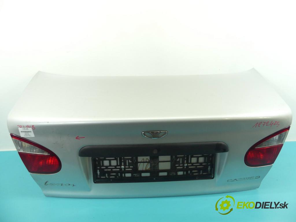 Daewoo Lanos 1.5 16v 101 hp manual 74 kW 1498 cm3 4- zadní kufrové dveře  (Zadní kapoty)