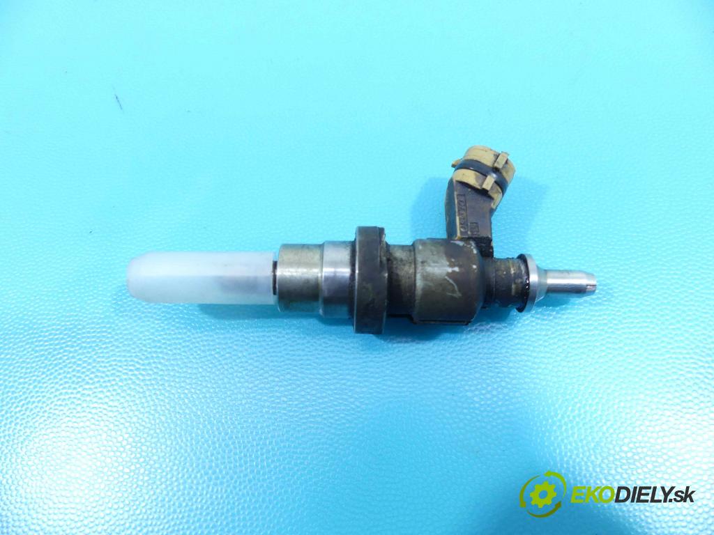 Toyota Avensis II T25 2003-2008 2.2 D-CAT 177 HP manual 130 kW 2231 cm3 5- vstrek 23710-26010 (Vstrekovače)