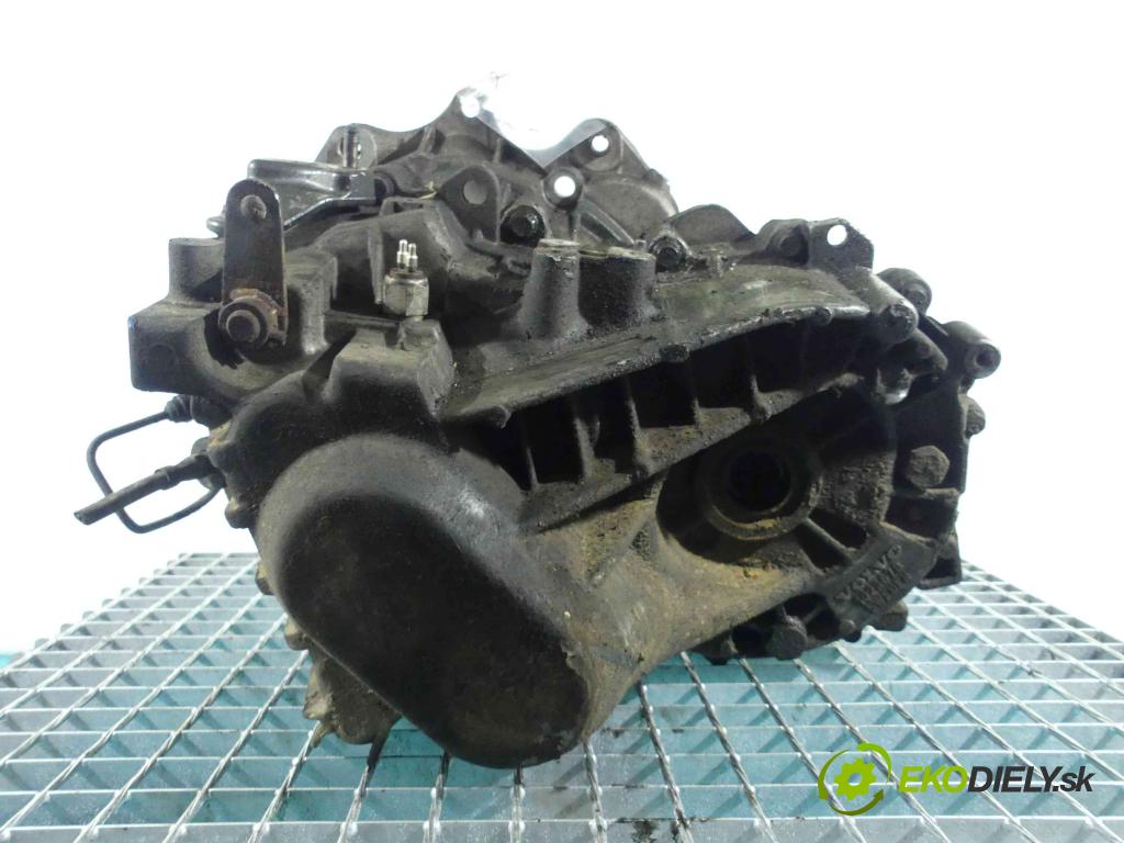 Volvo V70 I 1996-2000 2.5 tdi 140 HP manual 103 kW 2461 cm3 5- prevodovka stupeň,rýchlosť manual 1023704