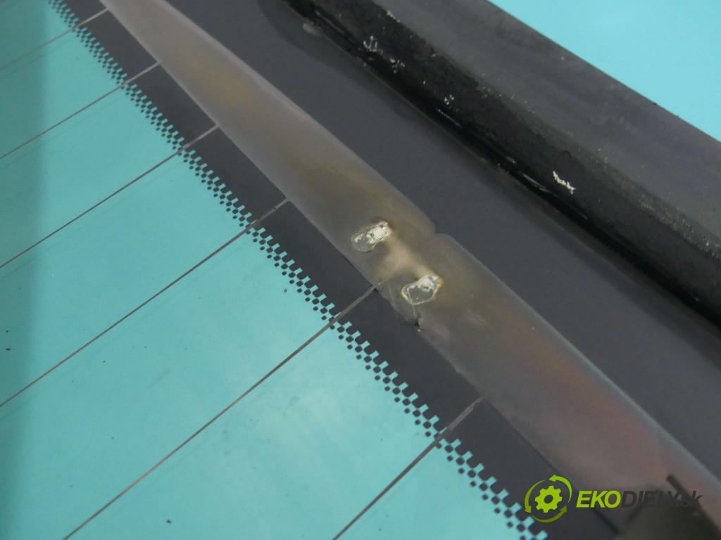 Skoda Roomster 1.4 tdi 80 hp manual 59 kW 1422 cm3 5- sklo zadní  (Okna zadní)