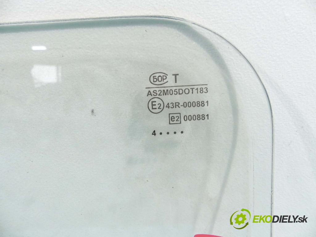 Gaz Gazelle 2.4 TD 90 hp manual 66 kW 2417 cm3 5- sklo zadní  (Okna zadní)