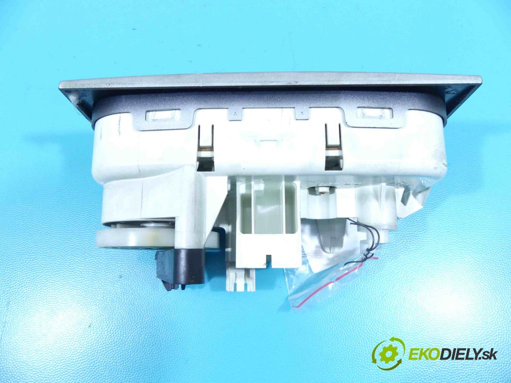 Opel Meriva A 2002-2010 1.7 dti 75 HP manual 55 kW 1686 cm3 5- panel kúrenia 93329465