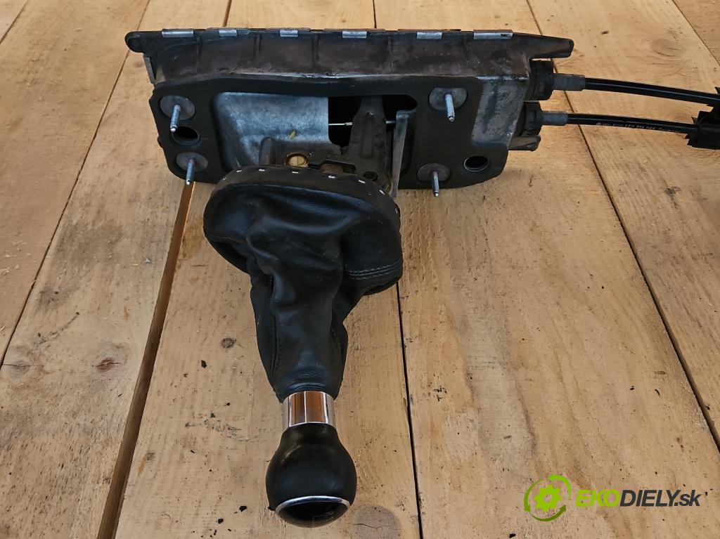 Vw Touran I 2003-2015 1.6 FSI 116 HP manual 85 kW 1598 cm3 5- Páka: Změny: stupeň,rýchlosť 1T0711049L (Rýchlostné páky / kulisy)